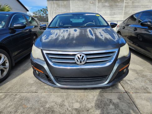 Used 2010 Volkswagen CC Sport image 2