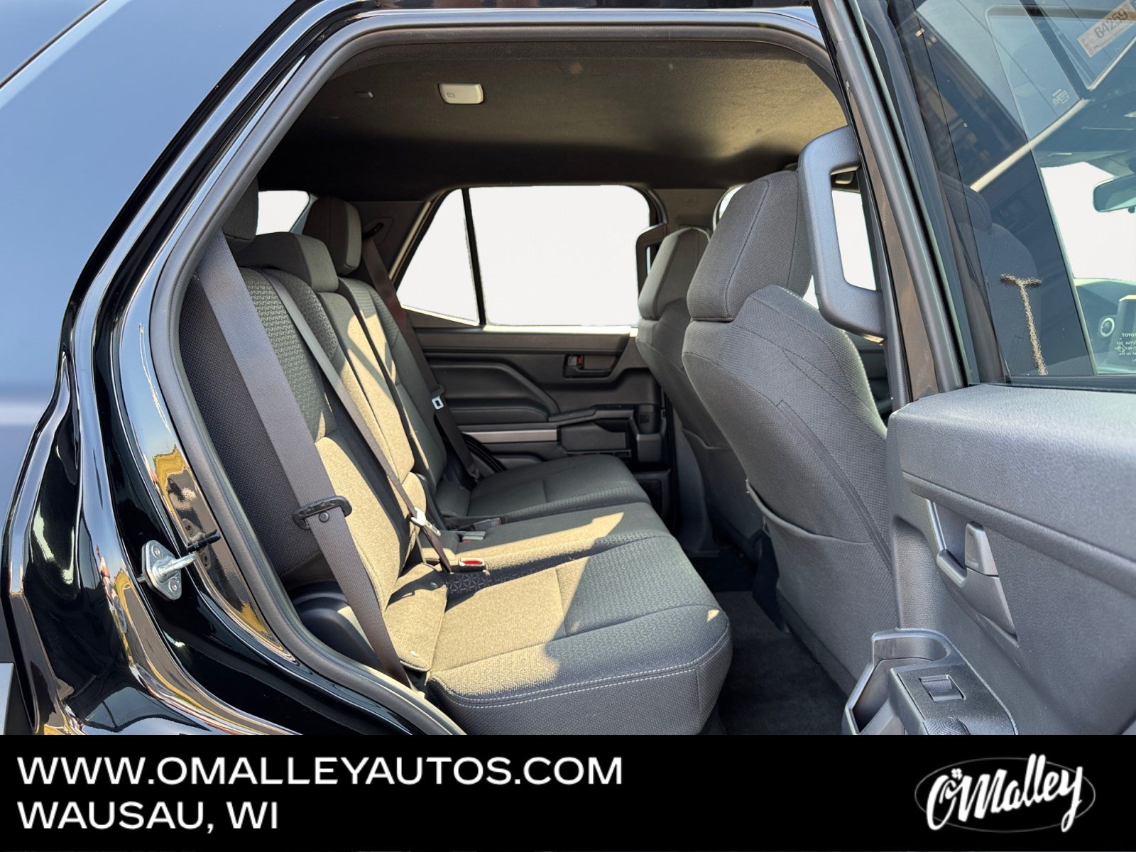 Used 2025 Toyota 4Runner SR5 AWD/4WD image 13