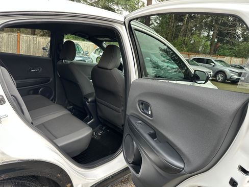 Used 2022 Honda HR-V Sport image 12
