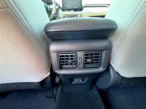 Used 2022 Toyota RAV4 XLE w/ Carpet Mat Package (TMS) image 22