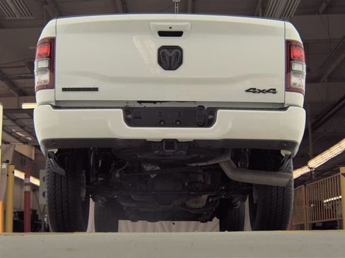 Used 2024 RAM 2500 Big Horn w/ Night Edition AWD/4WD image 4