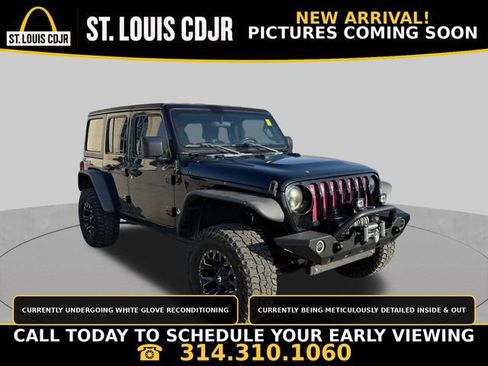 Used 2019 Jeep Wrangler Unlimited Sport S AWD/4WD image 1