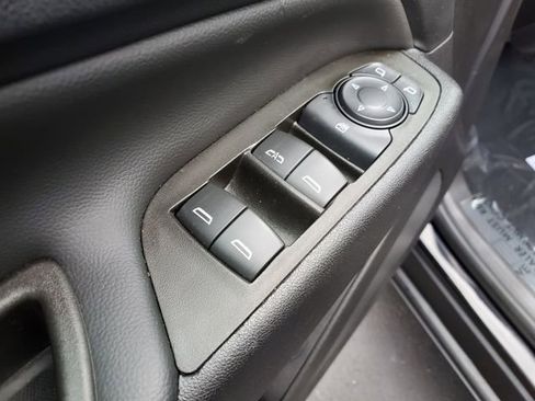 Certified 2024 Chevrolet Equinox LT w/ LPO, Floor Liner Package image 20