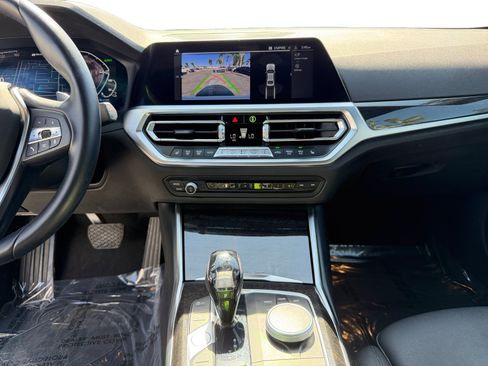 Used 2021 BMW 330e w/ Driving Assistance Package RWD image 11