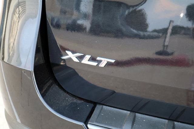 Used 2023 Ford Explorer XLT w/ Equipment Group 202A AWD/4WD image 8
