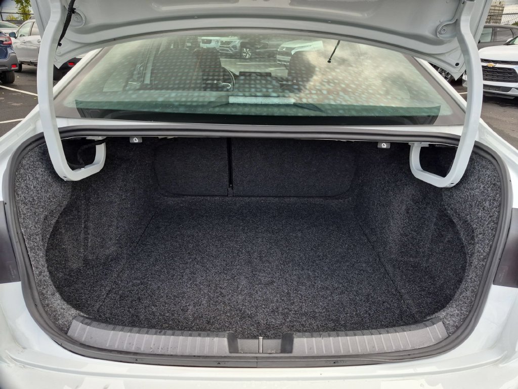 Used 2025 Volkswagen Jetta S FWD image 29