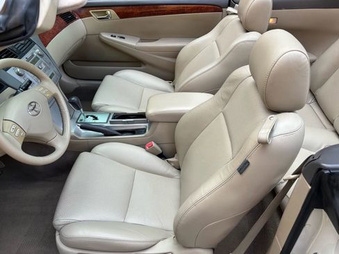 Used 2006 Toyota Solara SLE image 24