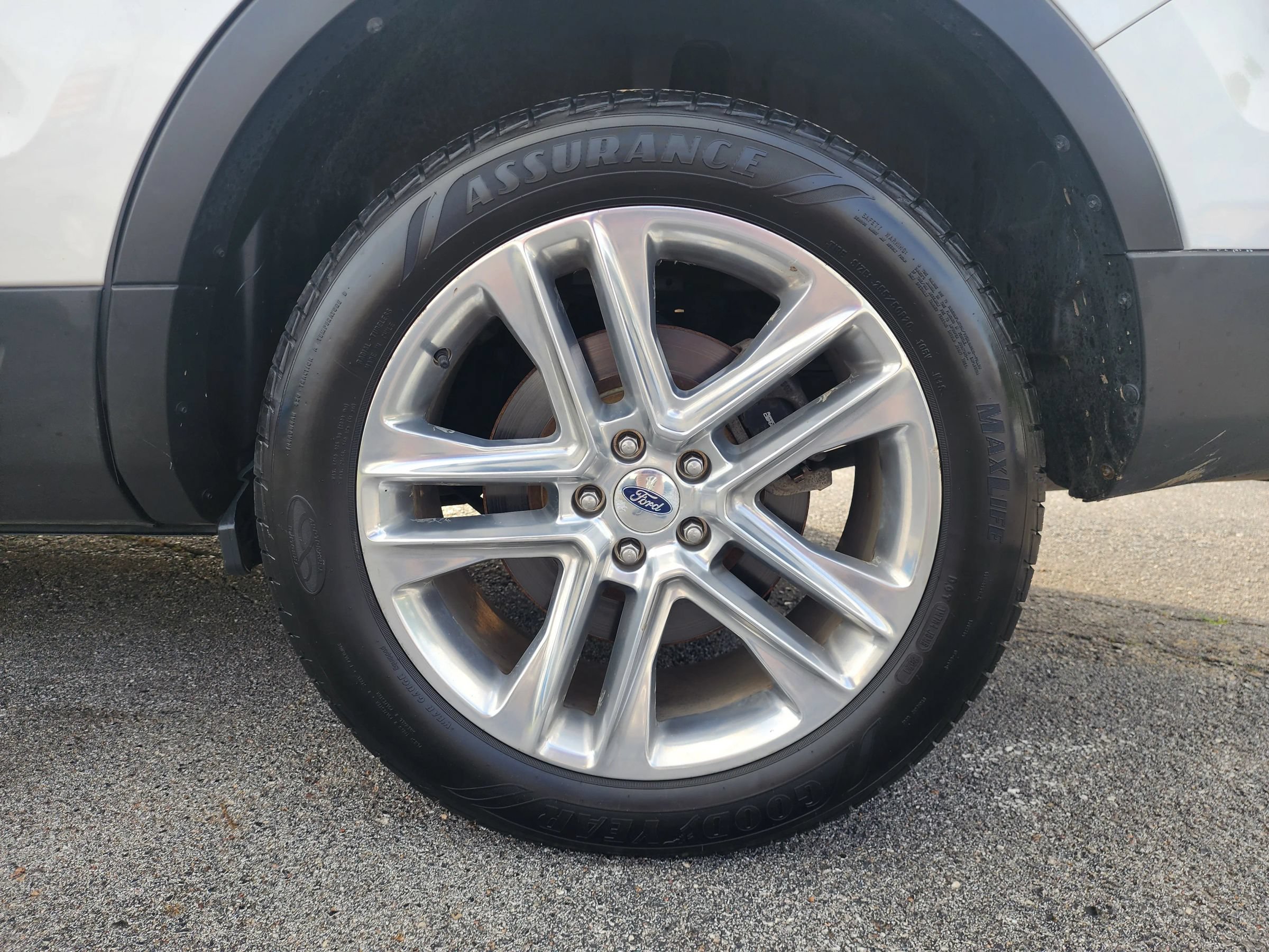 Used 2016 Ford Explorer Limited w/ Equipment Group 301A AWD/4WD image 22