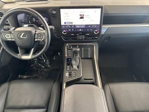 Used 2024 Lexus GX 550 AWD/4WD image 17