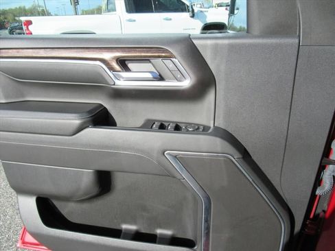 Used 2024 GMC Sierra 1500 Elevation AWD/4WD image 16