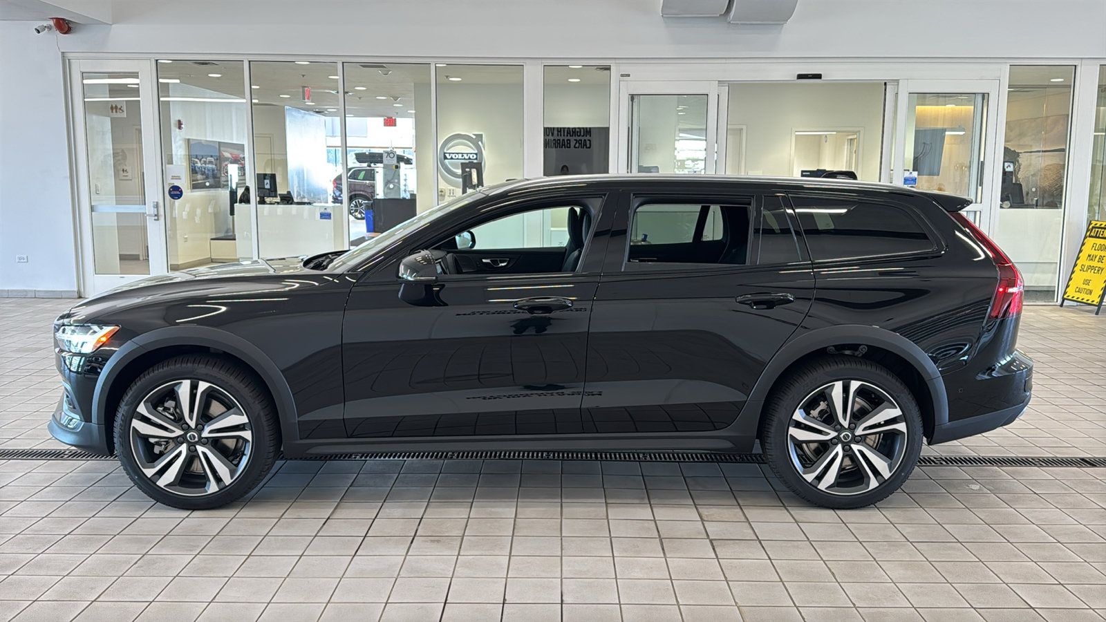 New 2026 Volvo V60 B5 Cross Country Plus w/ Protection Package Premier AWD/4WD image 8