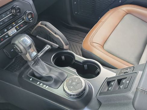Used 2024 Ford Bronco Outer Banks image 26
