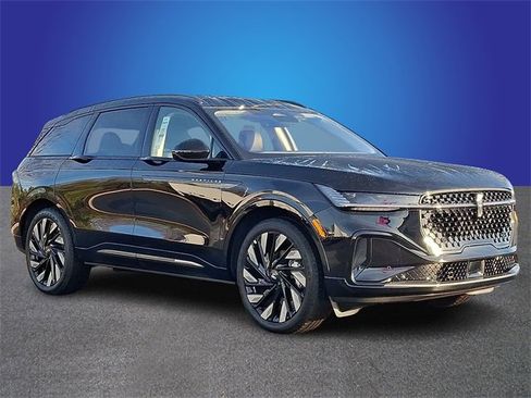 New 2026 Lincoln Nautilus Reserve image 2