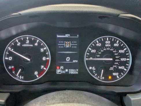 Used 2025 Subaru Crosstrek 2.0i Premium AWD/4WD image 14