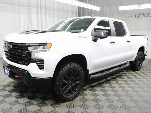 Used 2024 Chevrolet Silverado 1500 LT Trail Boss w/ LT Trail Boss Premium Package image 6
