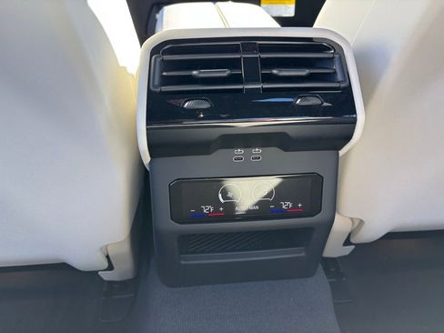 New 2026 BMW 530i w/ Premium Package image 15