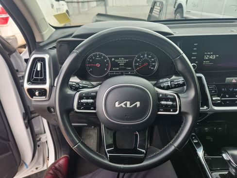 Used 2022 Kia Sorento SX image 26