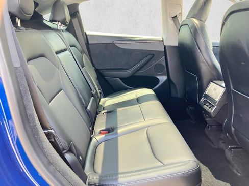 Used 2026 Tesla Model Y 2WD image 19