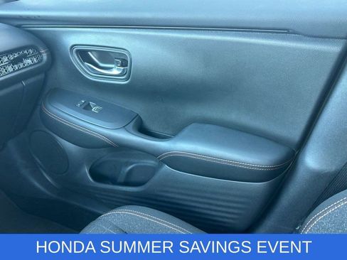 Used 2025 Honda HR-V Sport image 16