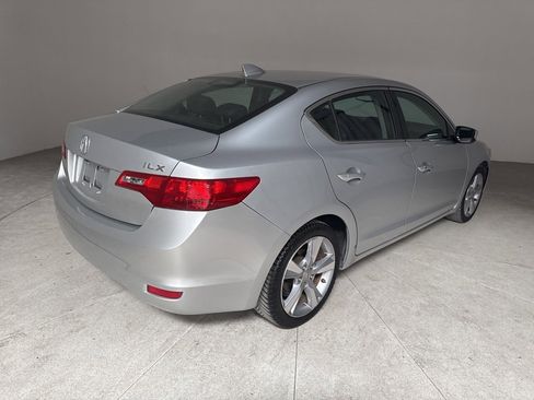 Used 2013 Acura ILX w/ Premium Package image 8
