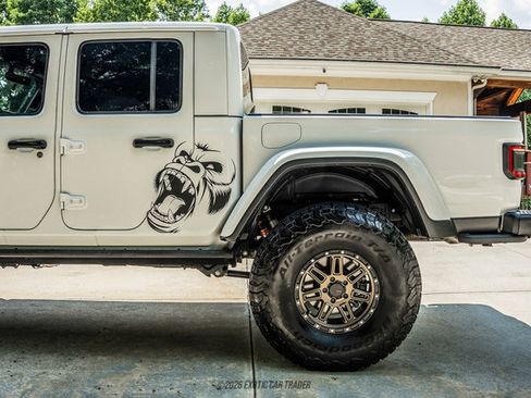 Used 2022 Jeep Gladiator Rubicon w/ LED Lighting Group AWD/4WD image 5