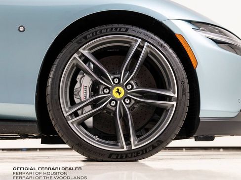 Used 2024 Ferrari Roma Spider RWD image 21