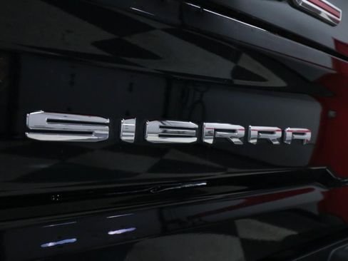 Used 2022 GMC Sierra 2500 AT4 w/ AT4 Preferred Package image 34