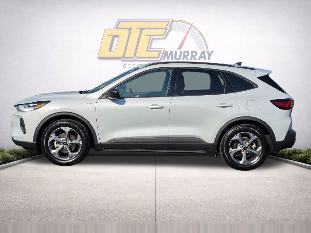 Used 2026 Ford Escape ST-Line FWD image 8