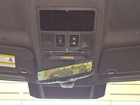 New 2026 Land Rover Defender 110 OCTA AWD/4WD image 23