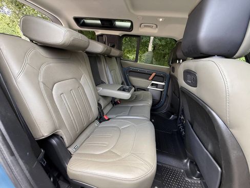 Used 2020 Land Rover Defender 110 SE image 38