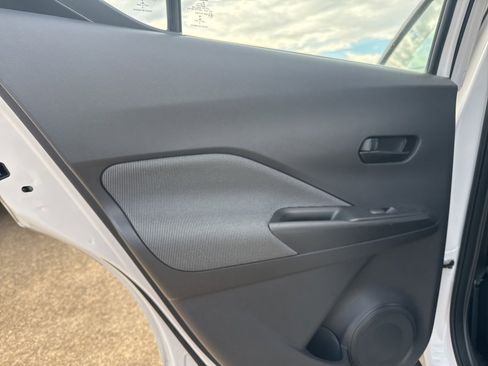 Certified 2019 Nissan Kicks S w/ Exterior Electronics Package image 20