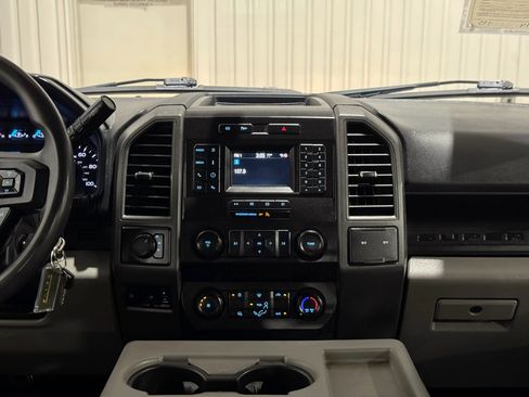 Used 2022 Ford F350 XL w/ Power Equipment Group image 21