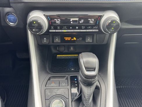 Used 2020 Toyota RAV4 XSE image 29