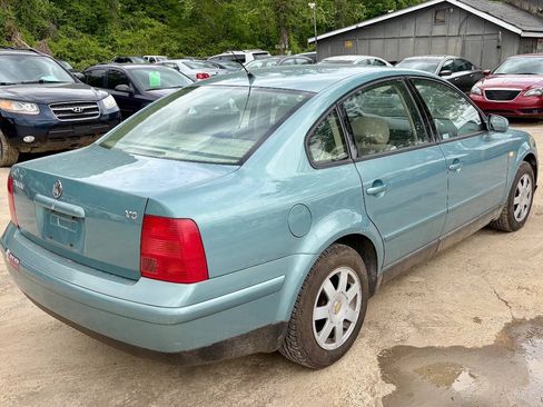 Used 1999 Volkswagen Passat GLS FWD image 5