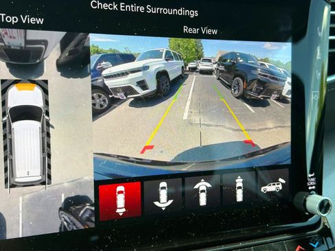 New 2026 Jeep Grand Wagoneer Limited AWD/4WD image 18