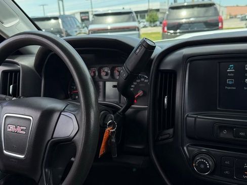 Used 2019 GMC Sierra 2500 4x4 Crew Cab w/ Sierra Convenience Package image 9