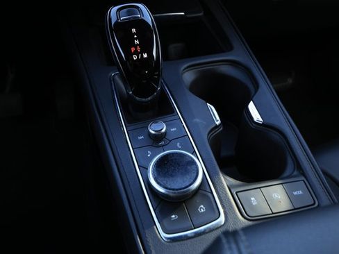 Used 2023 Cadillac XT4 Premium Luxury image 19