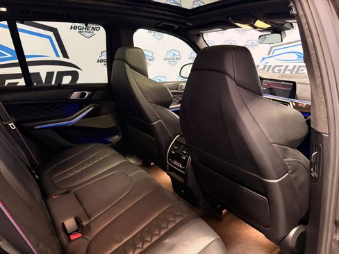Used 2022 BMW X5 M Competition image 36