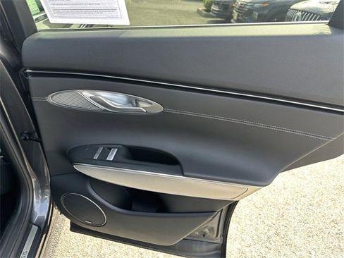 Used 2022 Genesis GV70 2.5T w/ Select Package image 40