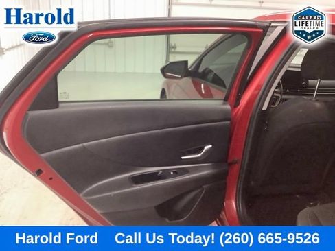 Used 2021 Hyundai Elantra SEL FWD image 14