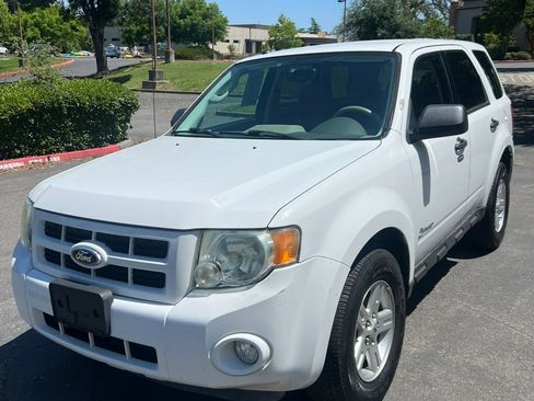 Used 2011 Ford Escape 2WD Hybrid image 1