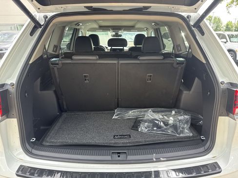 New 2026 Volkswagen Atlas SE FWD image 4