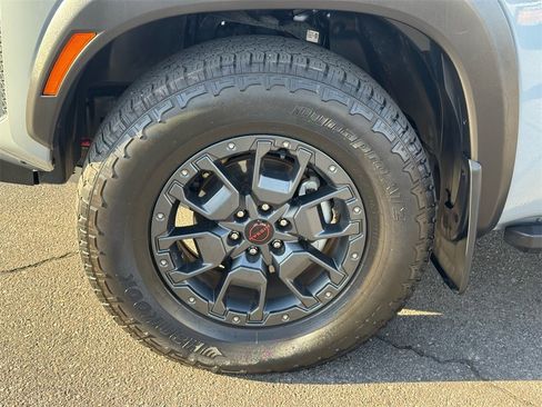Used 2024 Nissan Frontier PRO-4X w/ Pro Premium Package image 10