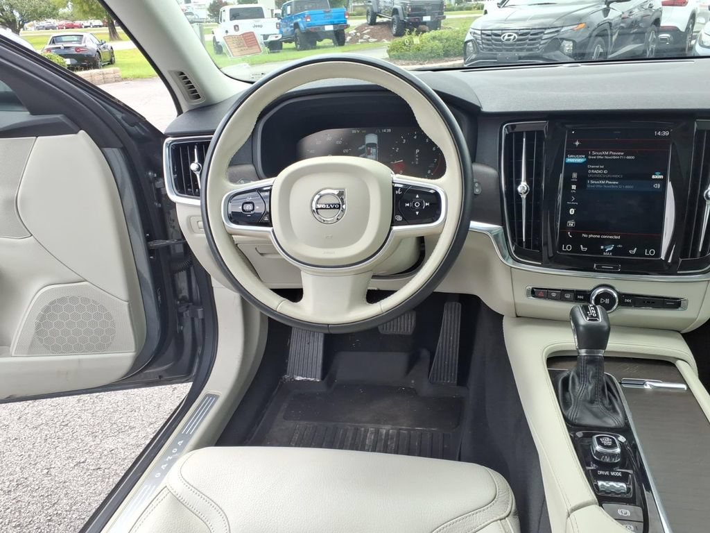 Used 2020 Volvo V90 T6 Cross Country AWD/4WD image 12