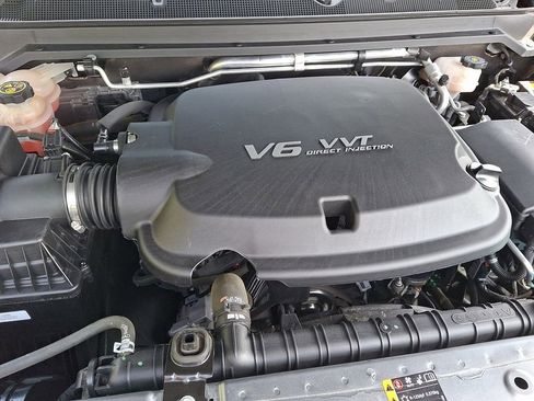 Used 2022 Chevrolet Colorado ZR2 AWD/4WD image 28