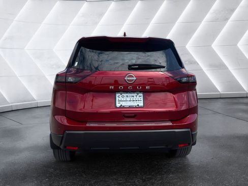 Used 2025 Nissan Rogue SV FWD image 6