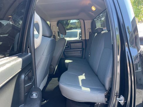 Used 2016 RAM 1500 Express w/ Black Ram 1500 Express Group AWD/4WD image 17