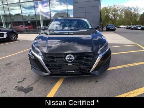 Used 2023 Nissan Altima 2.5 SV w/ SV Premium Package AWD/4WD image 9