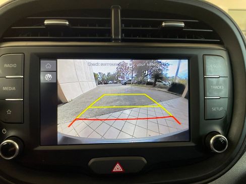 Used 2025 Kia Soul LX w/ LX Technology Package image 20