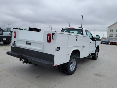 New 2025 Ford F350 XL w/ XL Chrome Package image 3